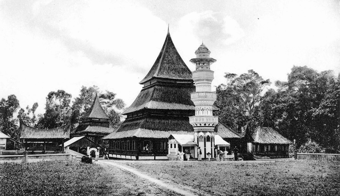70.-Missigit-te-Padang-Loear.-Sumatra-1911